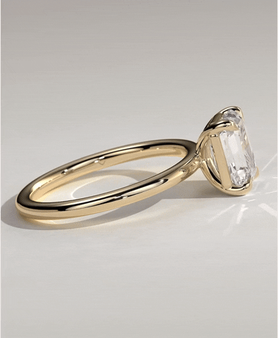 Emerald Kesim Pırlanta Tek Taş Yüzük